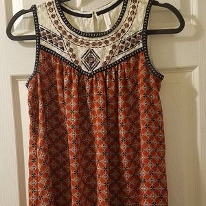 Sleeveless blouse
